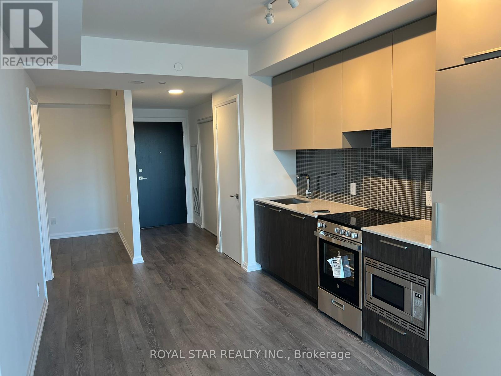 310 - 4208 Dundas Street W, Toronto, Ontario  M8X 0B1 - Photo 7 - W12453825