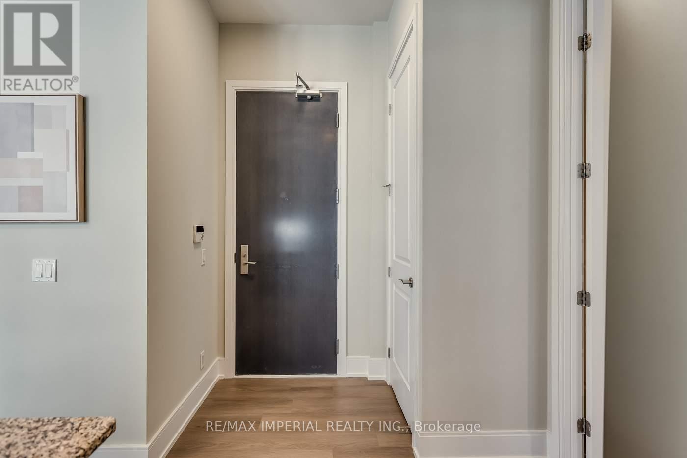 1101 - 21 Balmuto Street, Toronto, Ontario  M4Y 1W4 - Photo 4 - C12443037