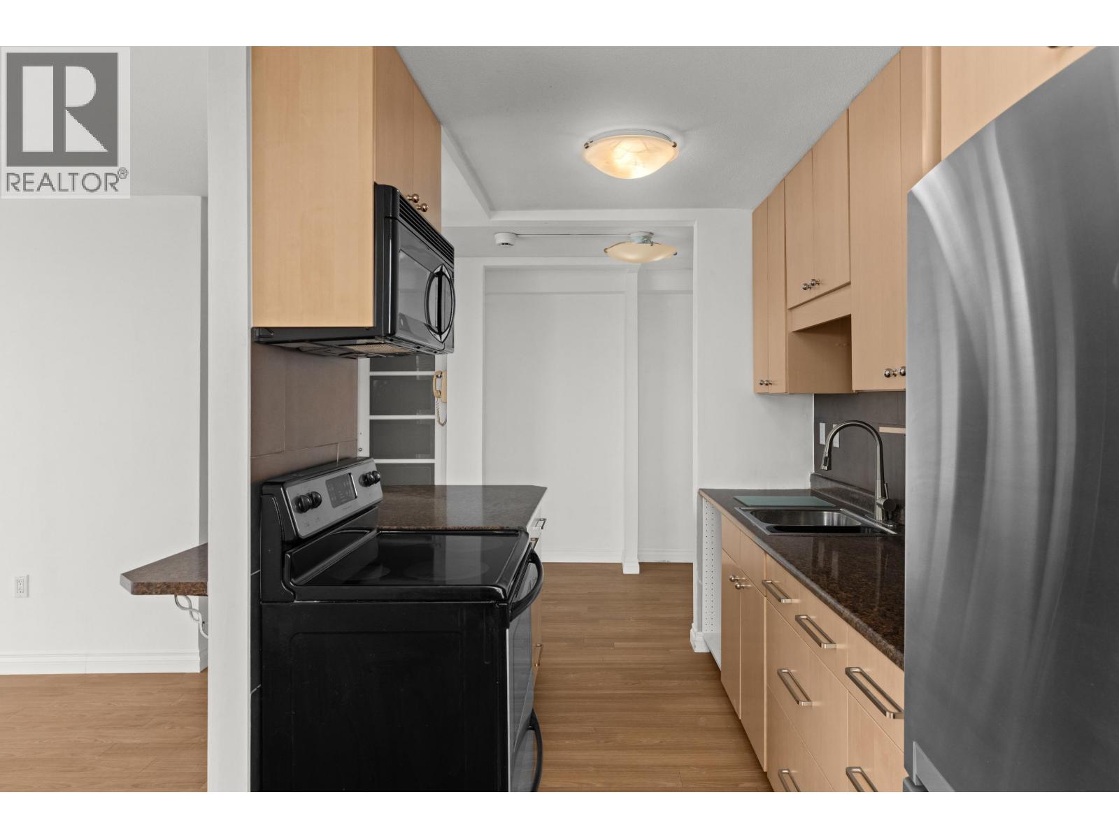 1701 1251 Cardero Street, Vancouver, British Columbia  V6G 2H9 - Photo 9 - R3057022