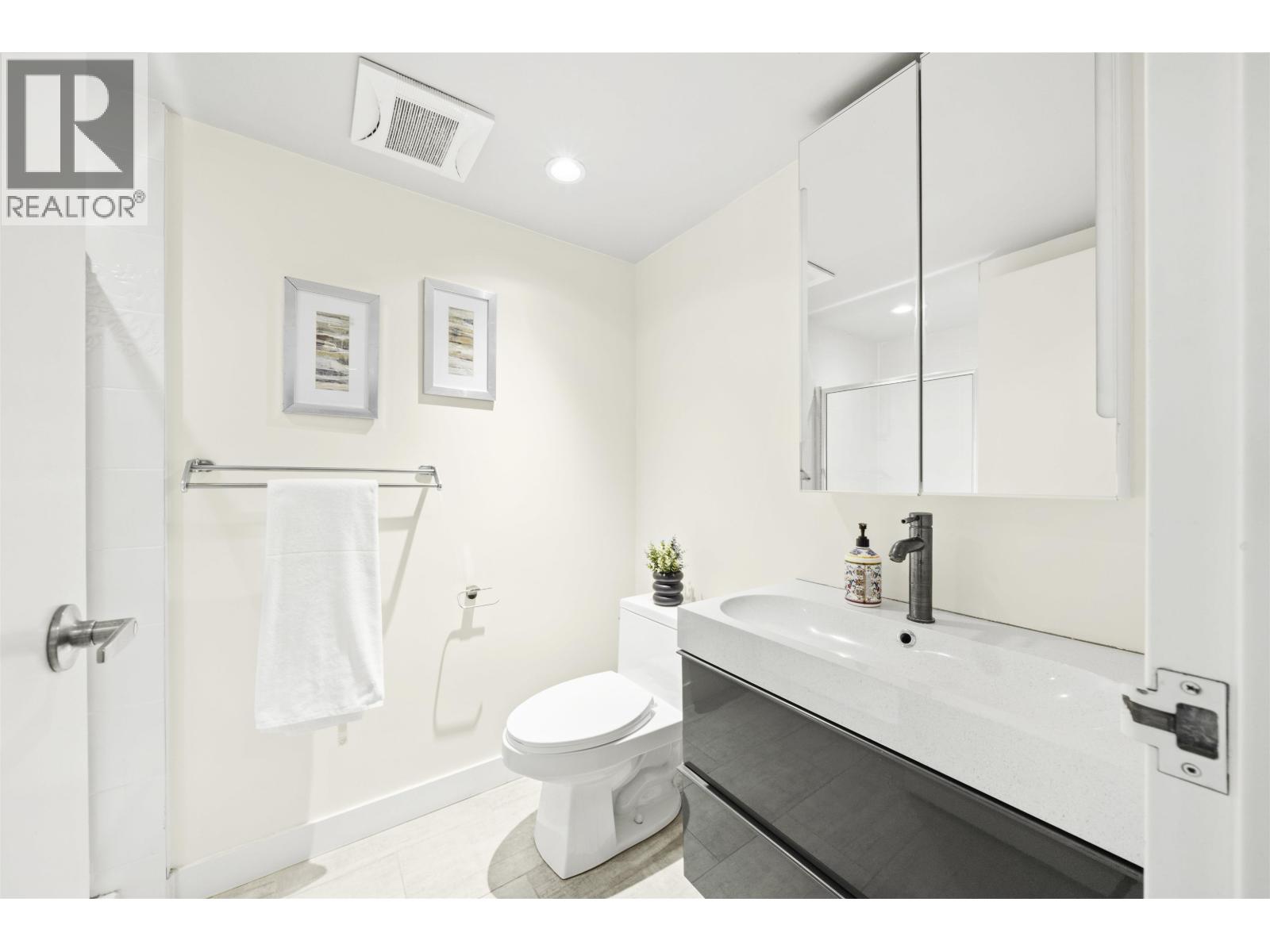 603 1625 Hornby Street, Vancouver, British Columbia  V6Z 2M2 - Photo 10 - R3057031