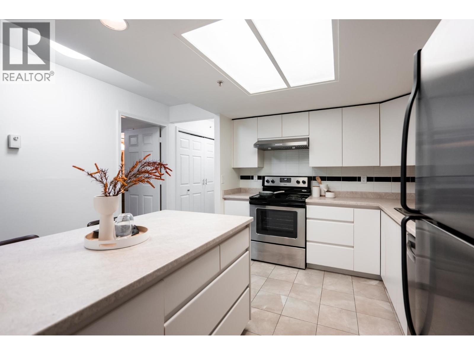 301 1159 Main Street, Vancouver, British Columbia  V6A 4B6 - Photo 16 - R3057034