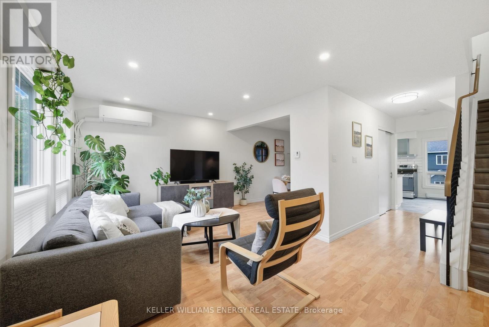 W16 - 220 Ormond Drive, Oshawa, Ontario  L1G 6T5 - Photo 11 - E12453901