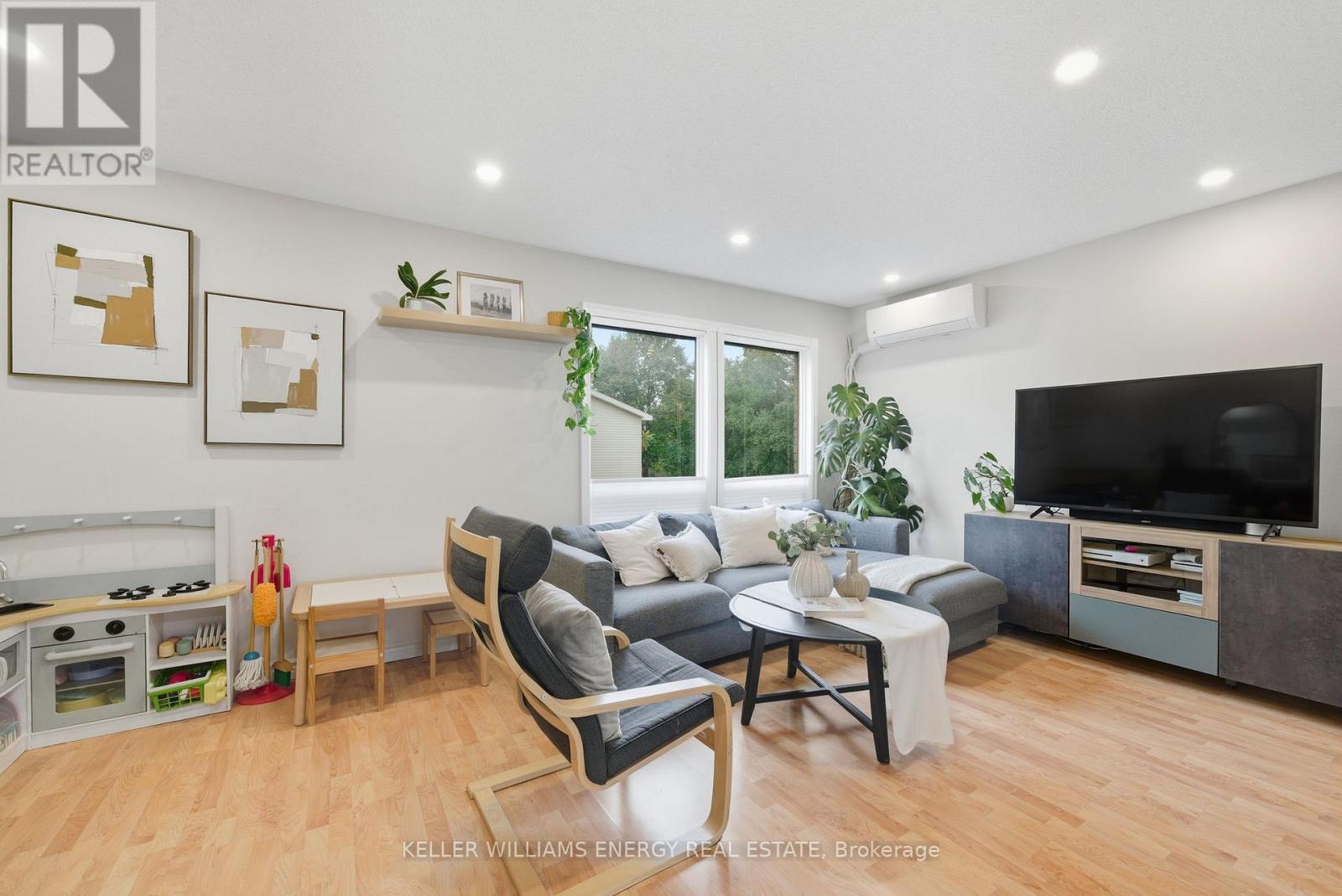 W16 - 220 Ormond Drive, Oshawa, Ontario  L1G 6T5 - Photo 12 - E12453901