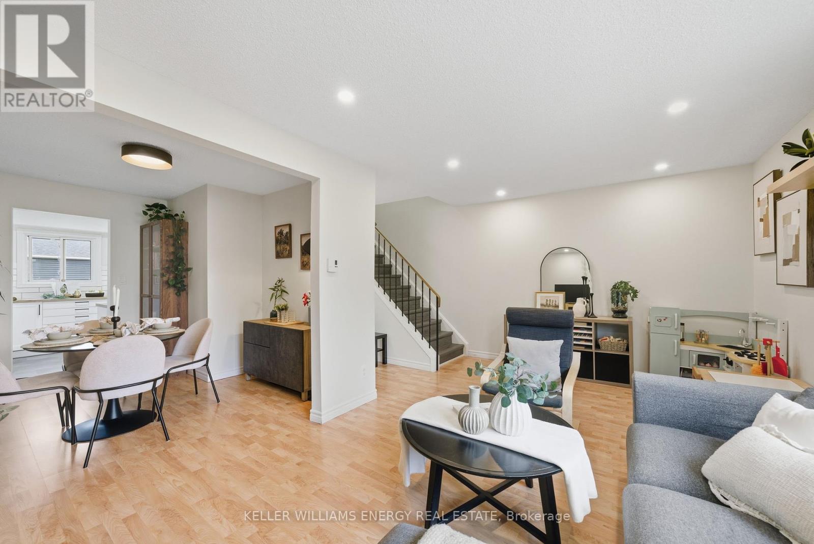 W16 - 220 Ormond Drive, Oshawa, Ontario  L1G 6T5 - Photo 14 - E12453901