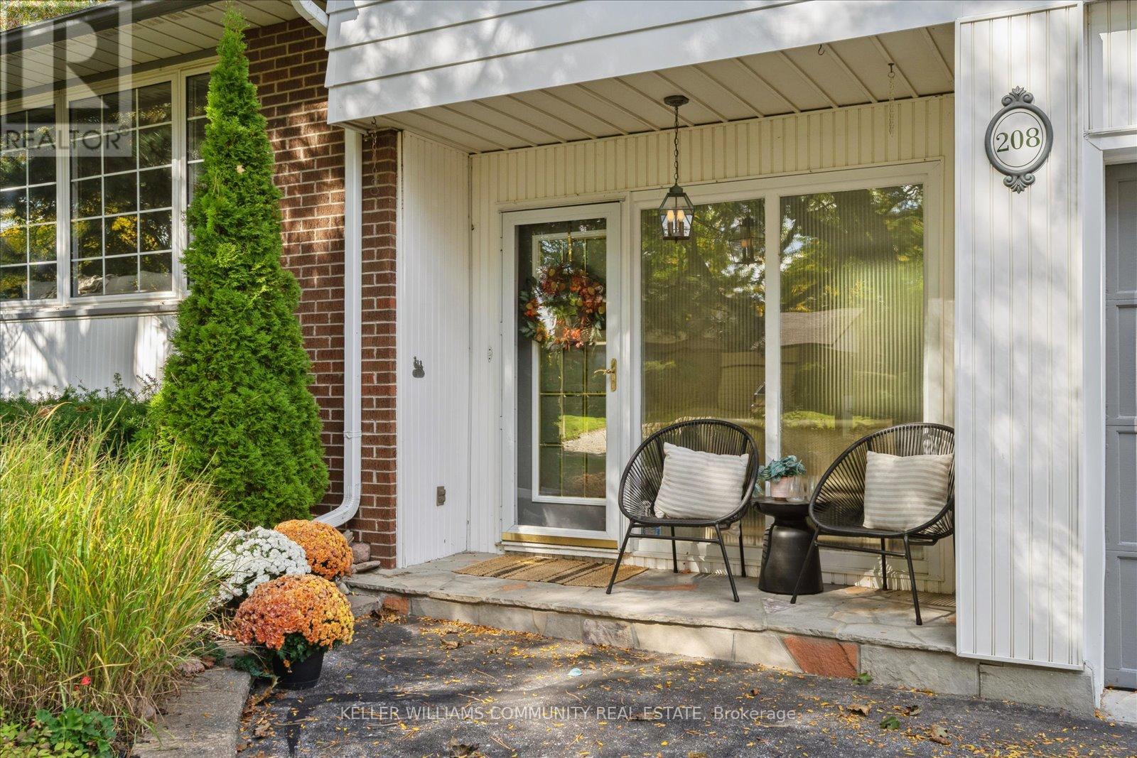208 Marigold Avenue, Oshawa, Ontario  L1G 3G3 - Photo 6 - E12453925