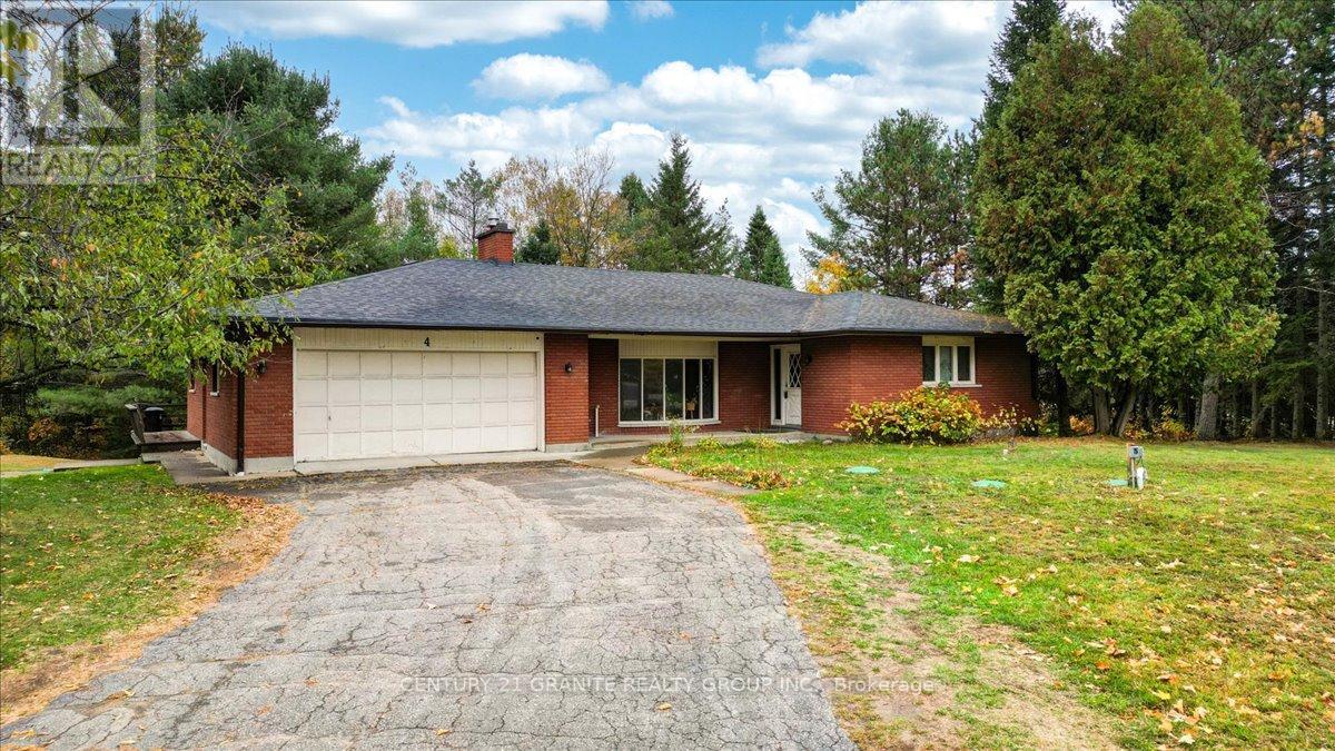 4 Maxwell Settlement Road, Bancroft, Ontario  K0L 1C0 - Photo 1 - X12453851