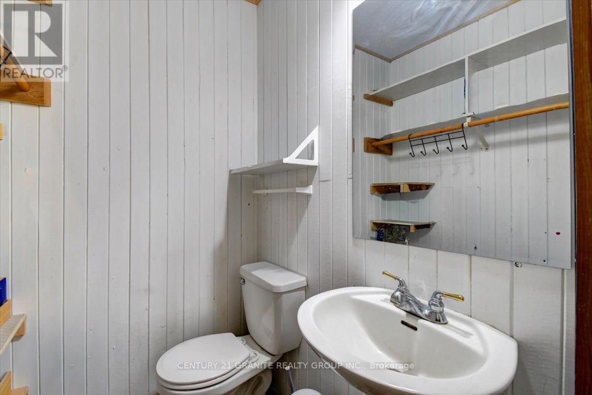 4 Maxwell Settlement Road, Bancroft, Ontario  K0L 1C0 - Photo 12 - X12453851