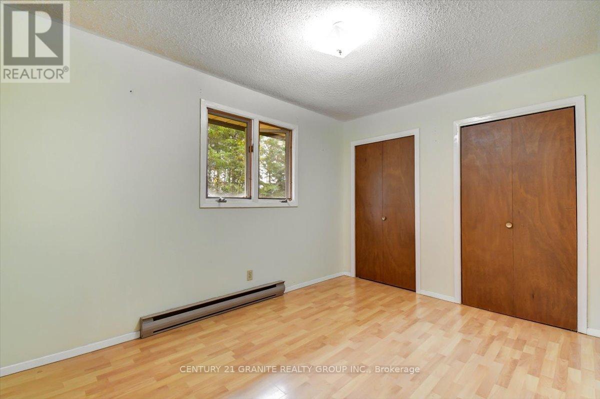 4 Maxwell Settlement Road, Bancroft, Ontario  K0L 1C0 - Photo 14 - X12453851
