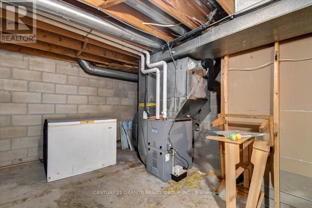 4 Maxwell Settlement Road, Bancroft, Ontario  K0L 1C0 - Photo 24 - X12453851