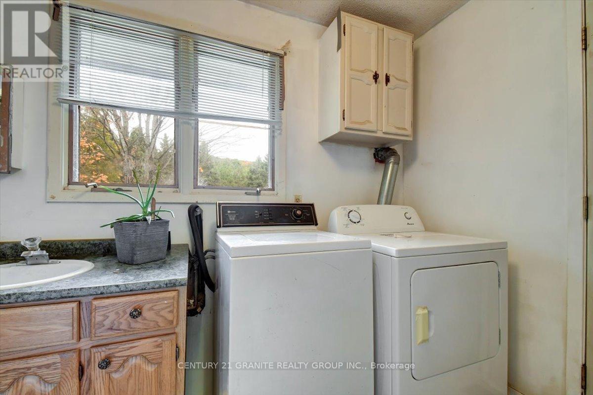 4 Maxwell Settlement Road, Bancroft, Ontario  K0L 1C0 - Photo 27 - X12453851