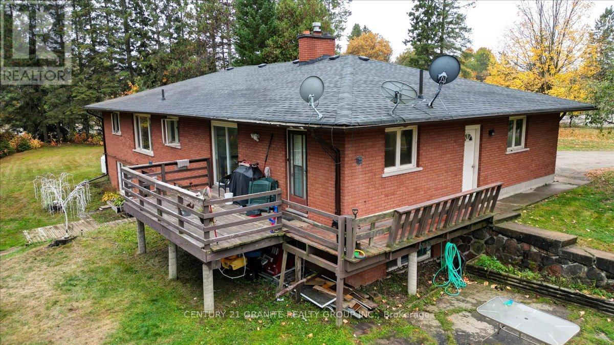 4 Maxwell Settlement Road, Bancroft, Ontario  K0L 1C0 - Photo 36 - X12453851