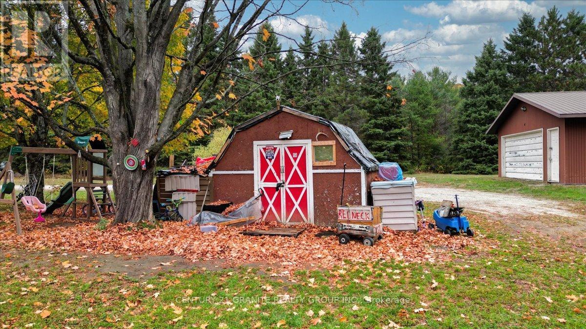 4 Maxwell Settlement Road, Bancroft, Ontario  K0L 1C0 - Photo 38 - X12453851