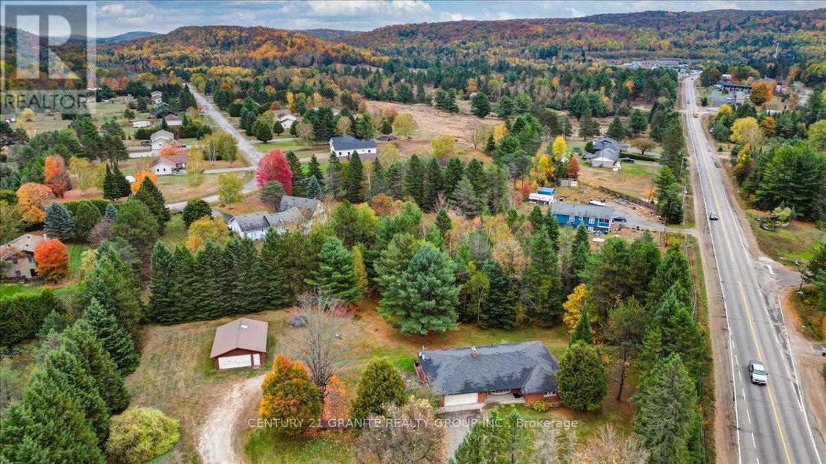 4 Maxwell Settlement Road, Bancroft, Ontario  K0L 1C0 - Photo 49 - X12453851