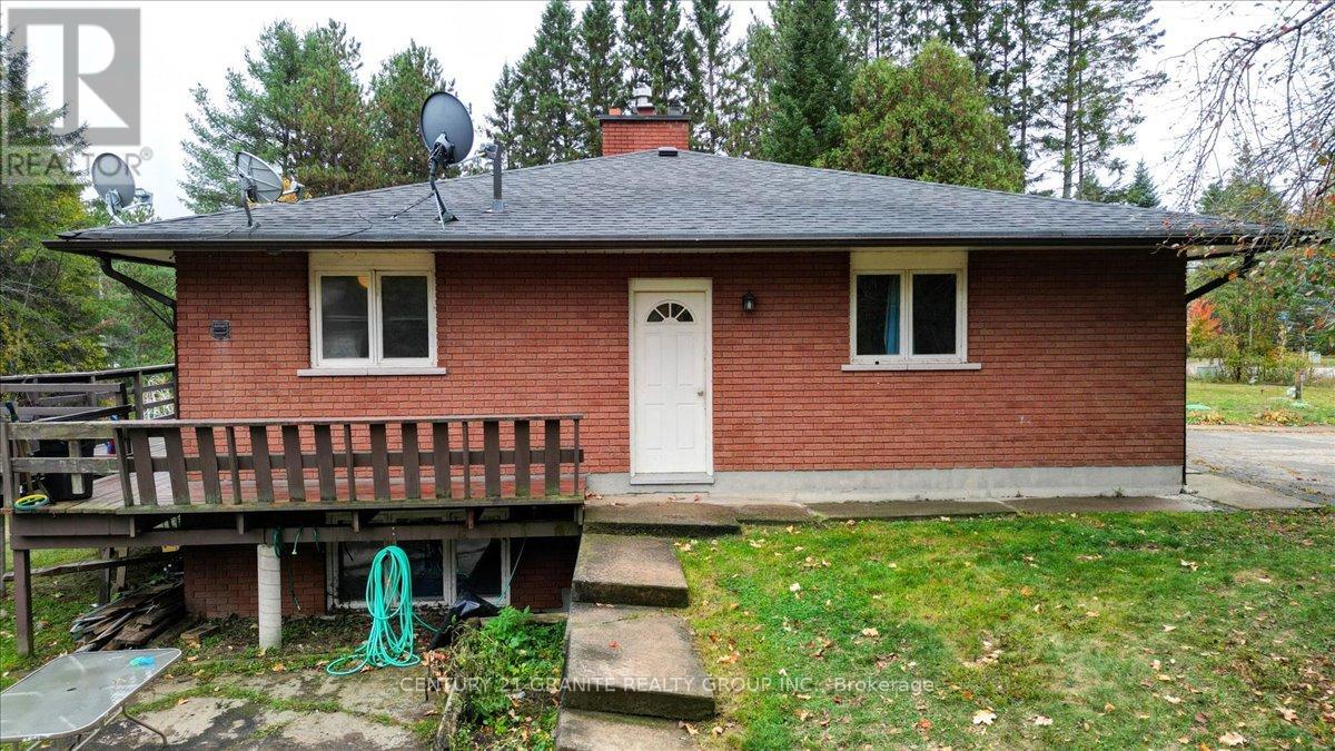 4 Maxwell Settlement Road, Bancroft, Ontario  K0L 1C0 - Photo 5 - X12453851