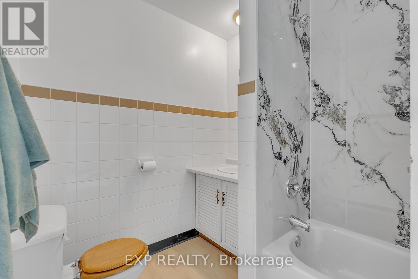 2 King Street, Quinte West, Ontario  K8V 3V7 - Photo 38 - X12453929