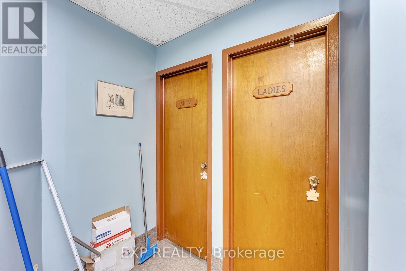 2 King Street, Quinte West, Ontario  K8V 3V7 - Photo 6 - X12453929