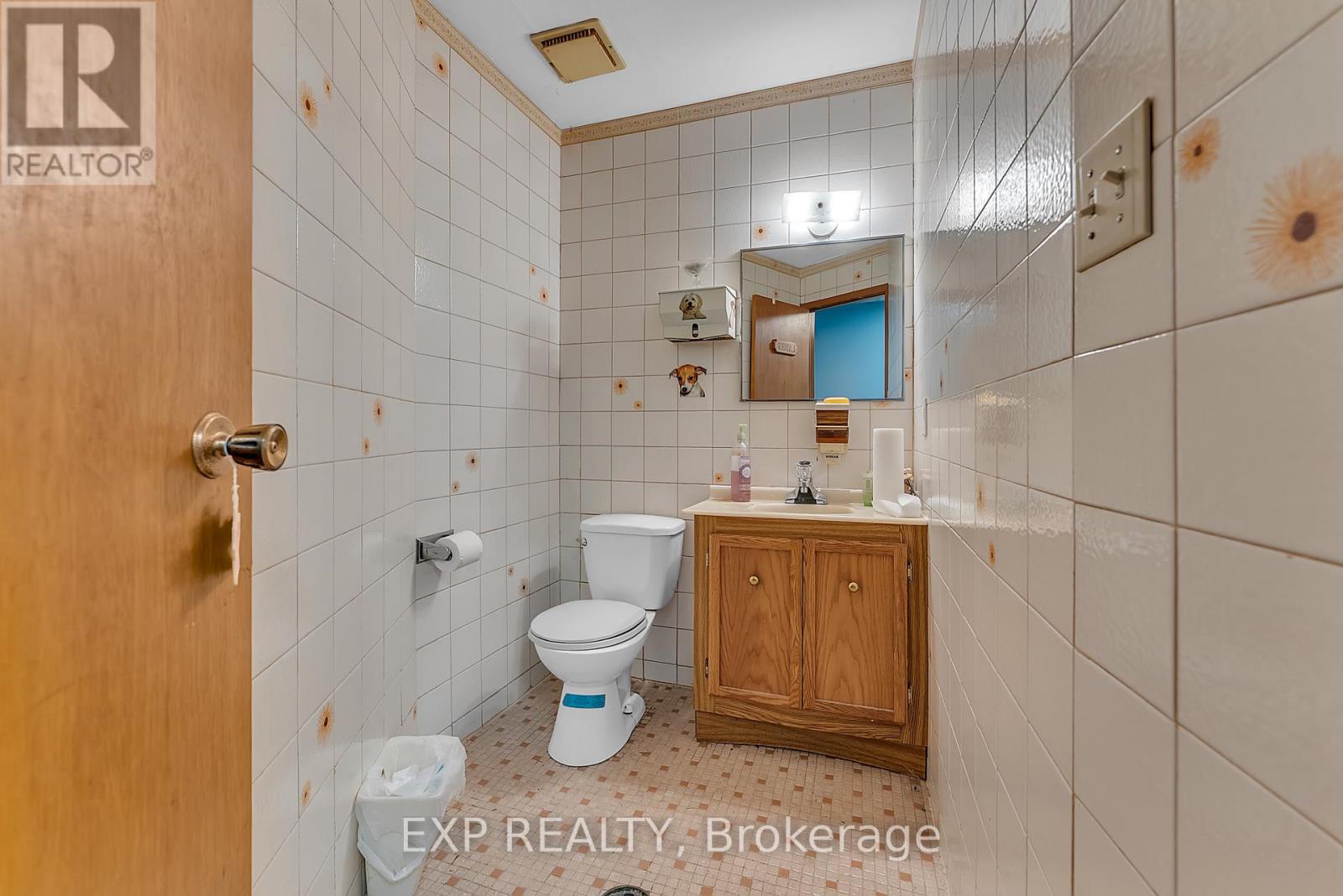 2 King Street, Quinte West, Ontario  K8V 3V7 - Photo 7 - X12453929