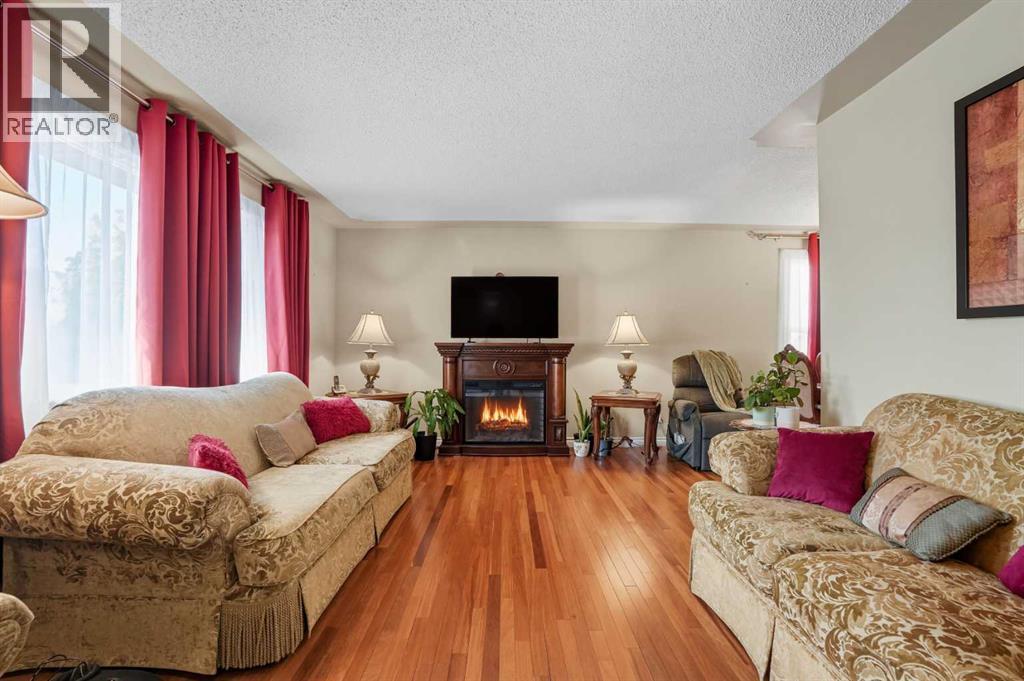 224 Whitestone Crescent Ne, Calgary, Alberta  T1Y 1S7 - Photo 1 - A2260352