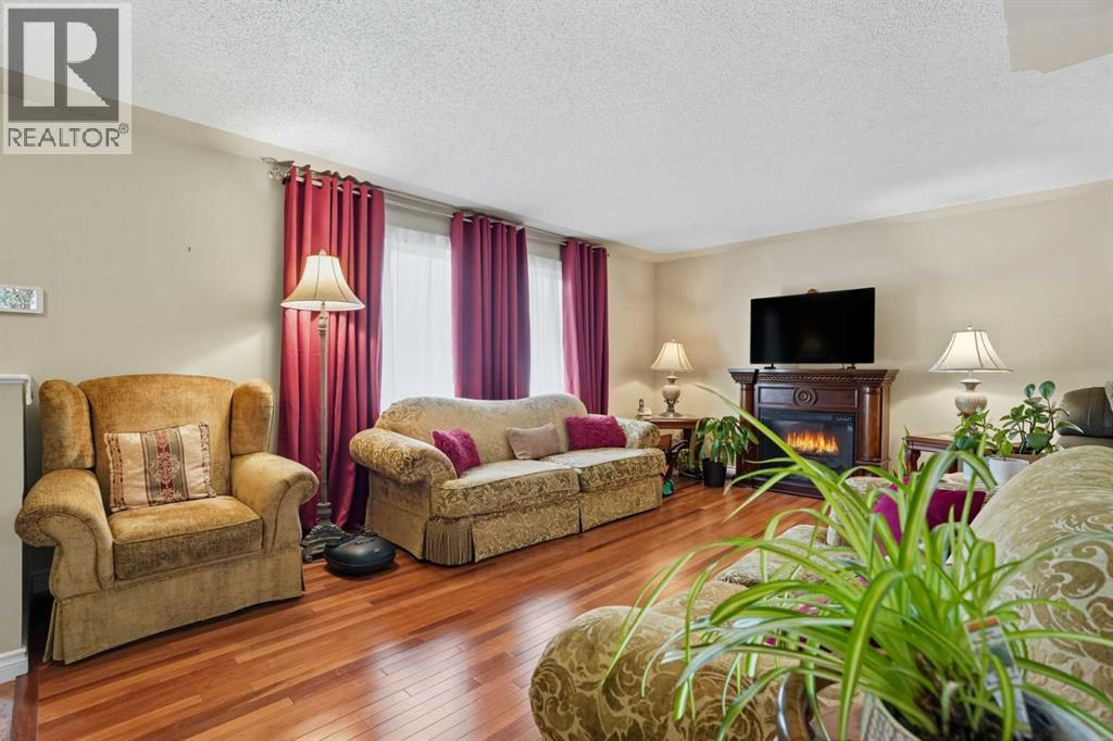 224 Whitestone Crescent Ne, Calgary, Alberta  T1Y 1S7 - Photo 5 - A2260352