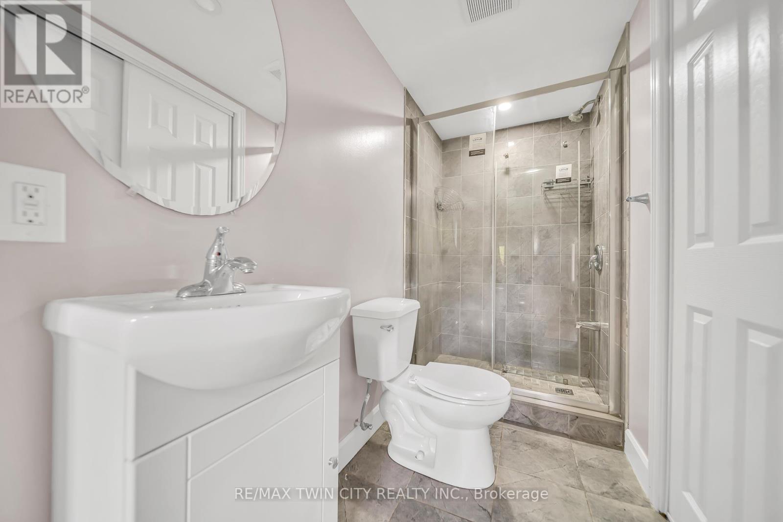 698 Activa Avenue, Kitchener, Ontario  N2E 4E1 - Photo 23 - X12453666