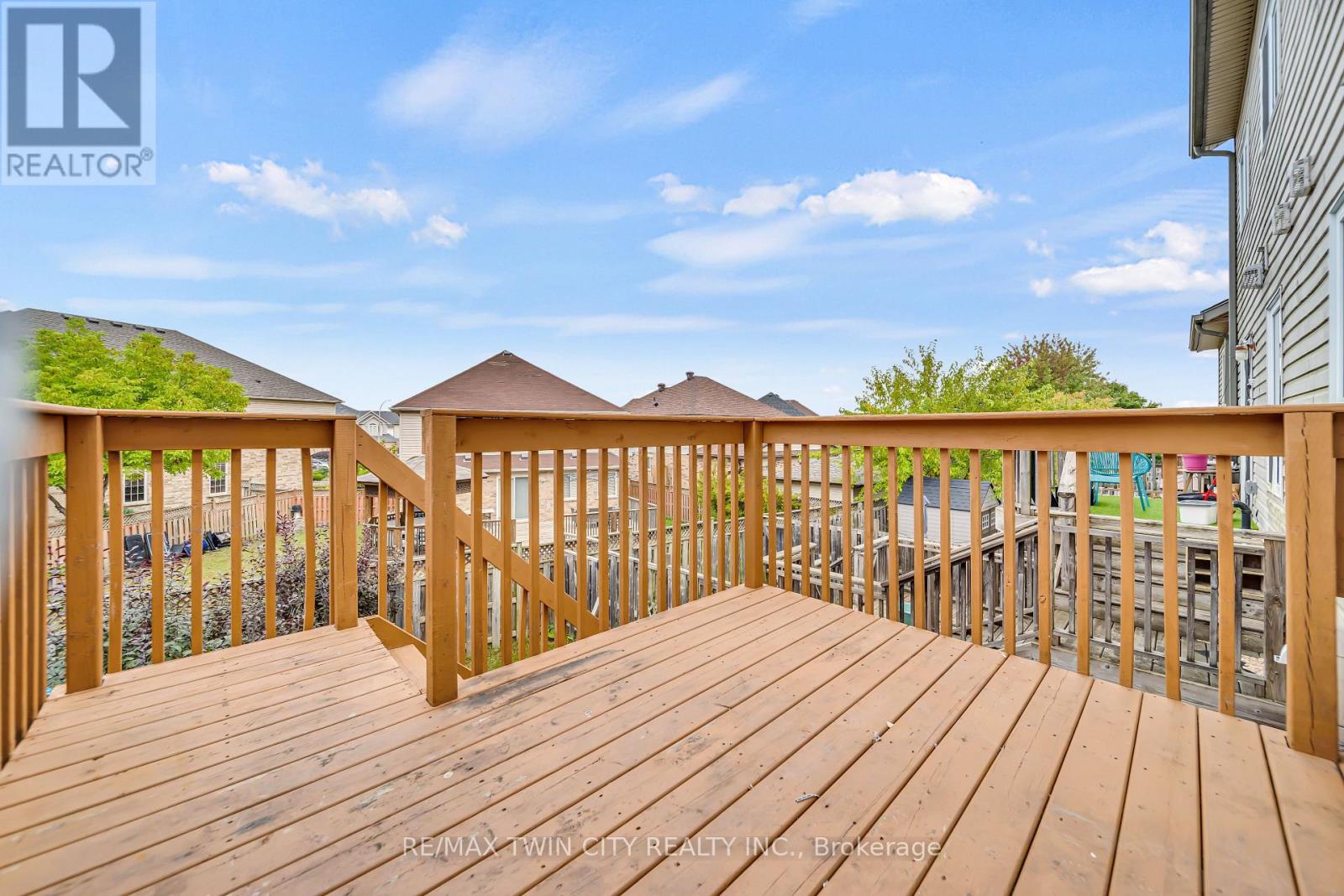 698 Activa Avenue, Kitchener, Ontario  N2E 4E1 - Photo 25 - X12453666