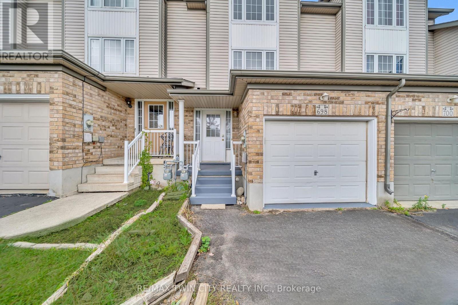 698 Activa Avenue, Kitchener, Ontario  N2E 4E1 - Photo 3 - X12453666