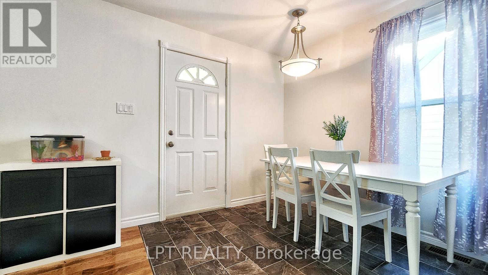 772 Duffus Street, Peterborough, Ontario  K9J 4K4 - Photo 4 - X12453738