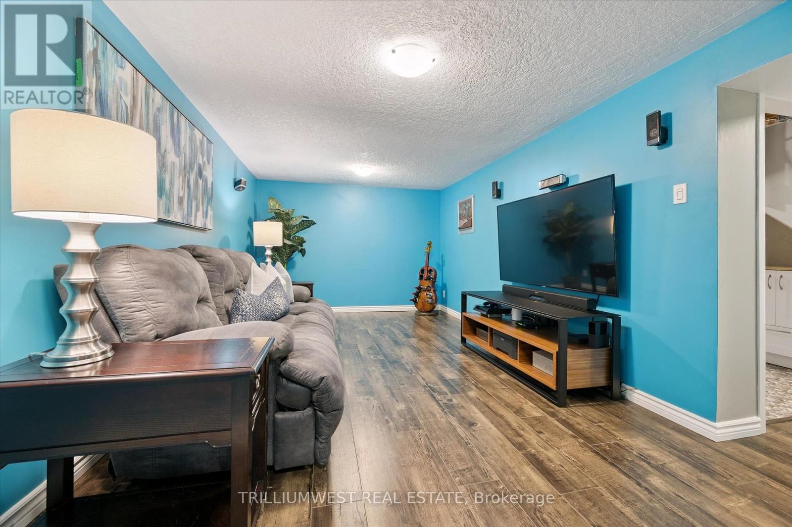 98 Shadeland Crescent, Kitchener, Ontario  N2M 2H9 - Photo 26 - X12453743