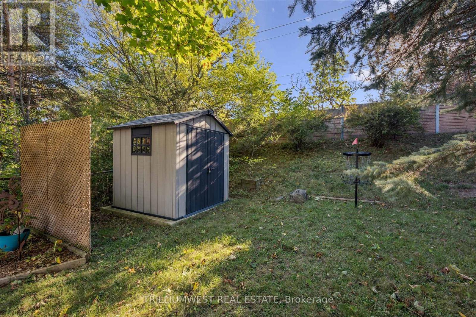 98 Shadeland Crescent, Kitchener, Ontario  N2M 2H9 - Photo 36 - X12453743
