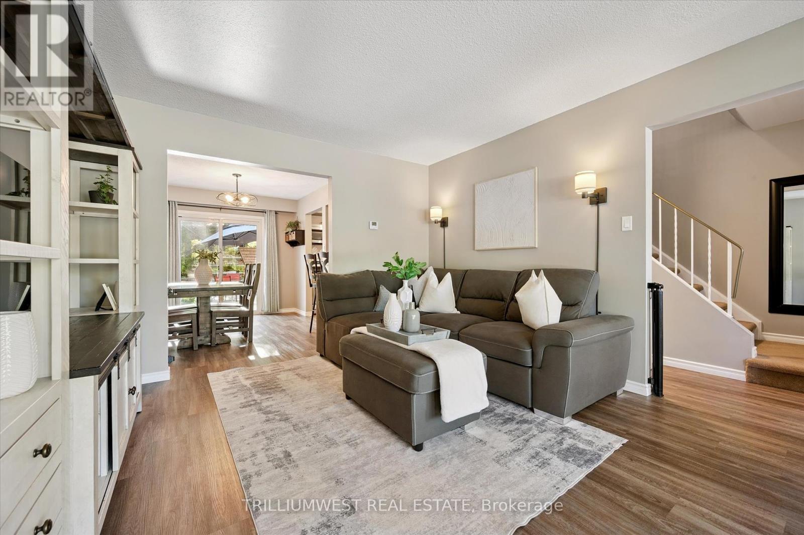 98 Shadeland Crescent, Kitchener, Ontario  N2M 2H9 - Photo 8 - X12453743