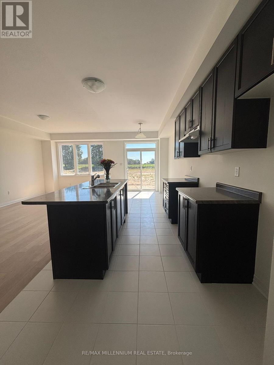 151 Wilmot Road, Brantford, Ontario  N3T 0Y5 - Photo 2 - X12453797