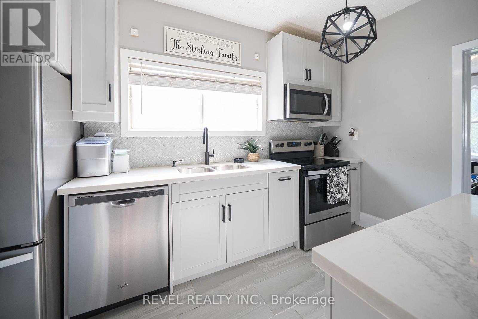 165 East Avenue, Brantford, Ontario  N3S 3M5 - Photo 13 - X12453821