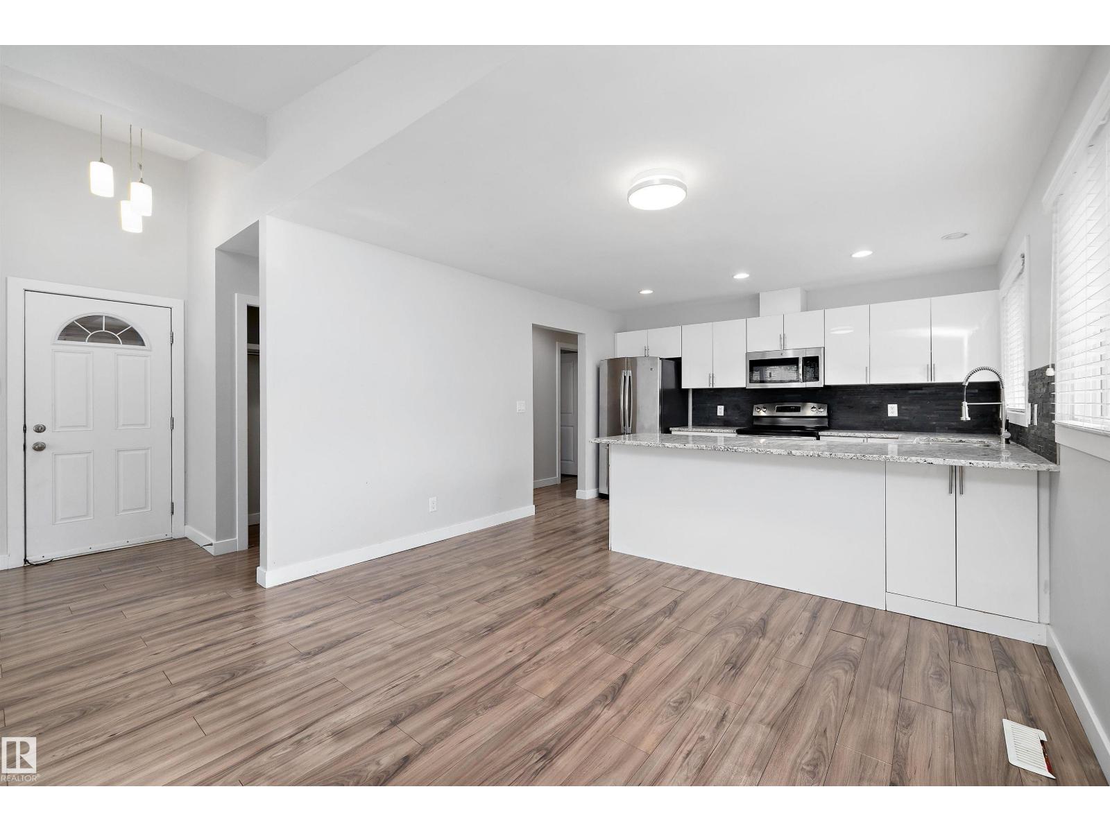 10409 148 St Nw, Edmonton, Alberta  T5N 3G7 - Photo 12 - E4461435