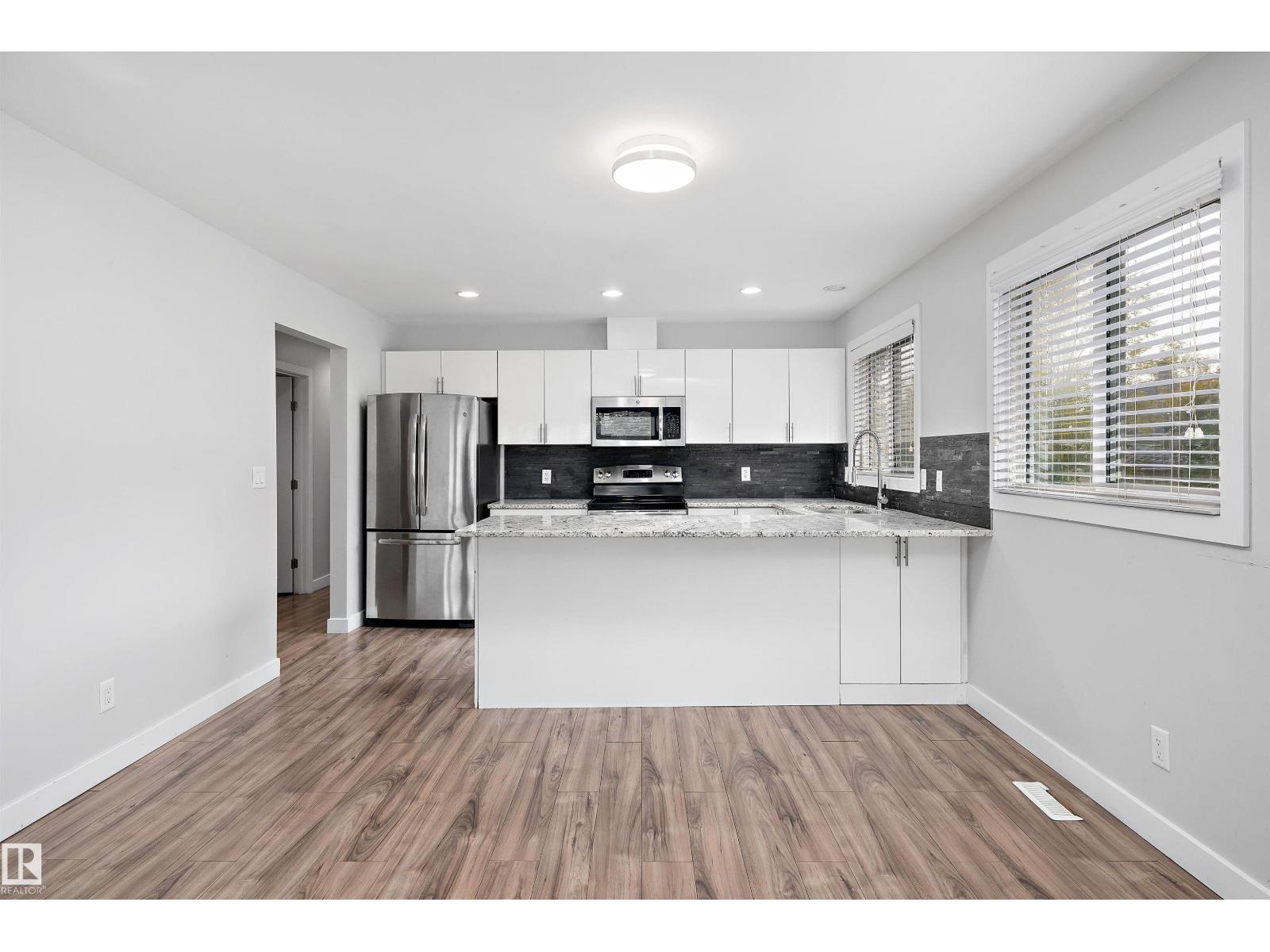10409 148 St Nw, Edmonton, Alberta  T5N 3G7 - Photo 13 - E4461435