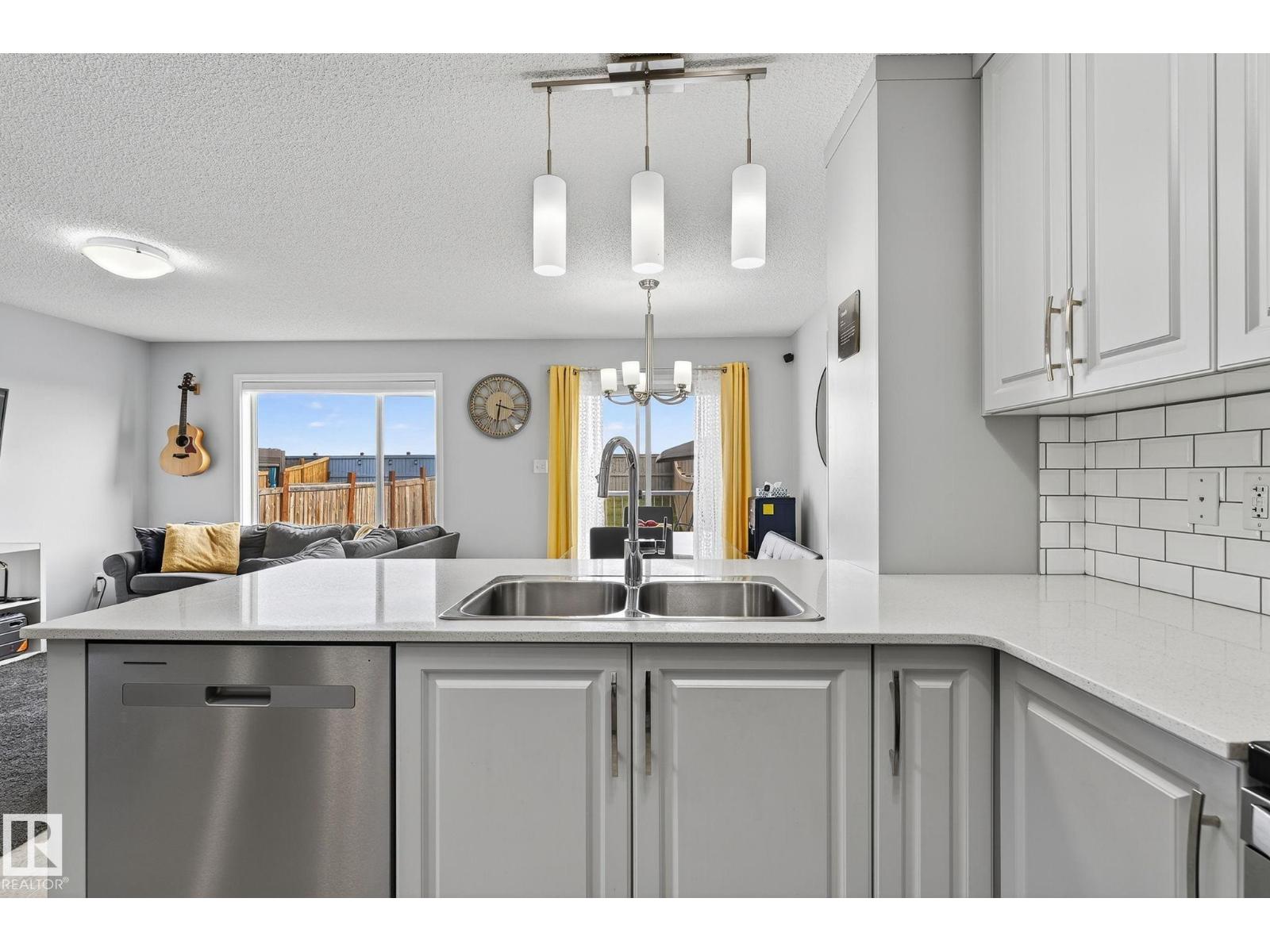 527 Ebbers Wy Nw, Edmonton, Alberta  T5Y 3T8 - Photo 12 - E4461437