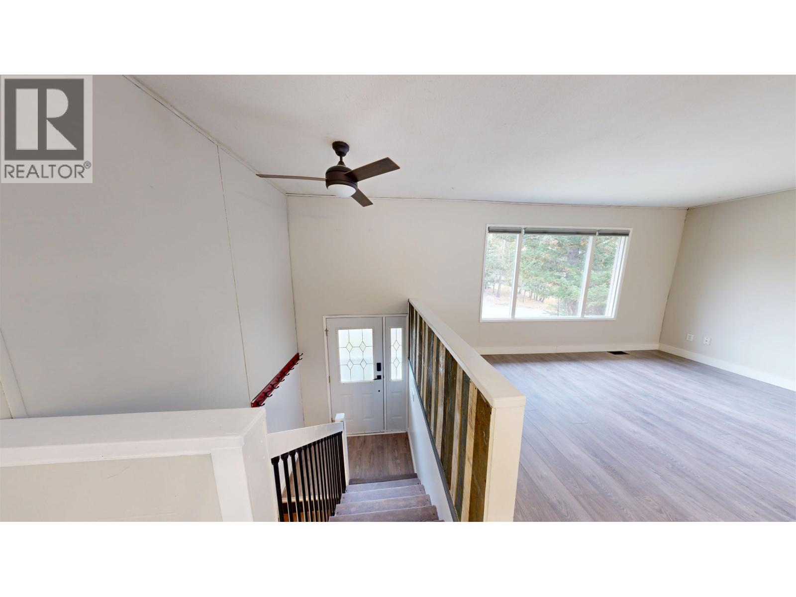 835 Spruce Avenue, 100 Mile House, British Columbia  V0K 2E0 - Photo 10 - R3057048