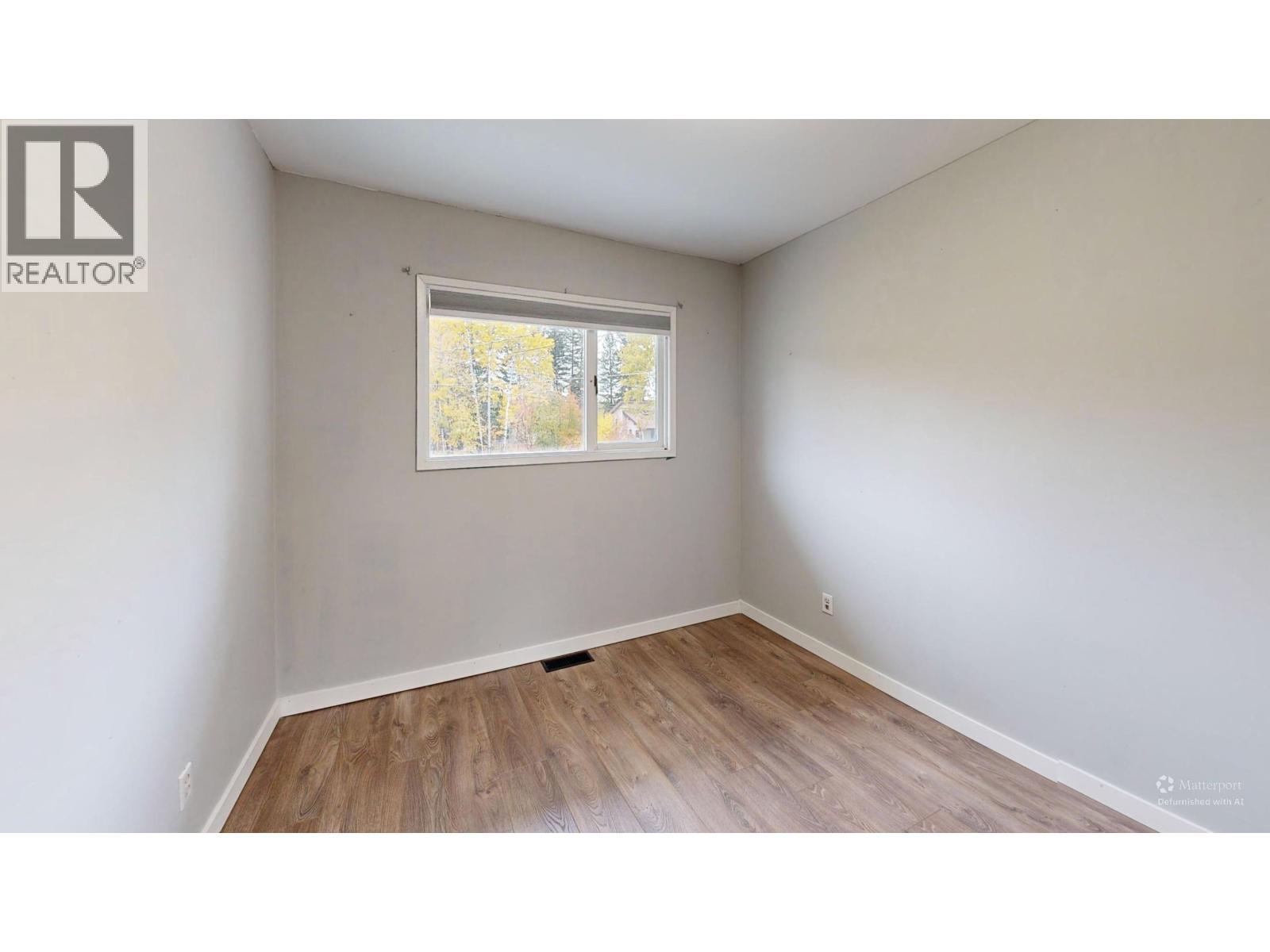 835 Spruce Avenue, 100 Mile House, British Columbia  V0K 2E0 - Photo 13 - R3057048
