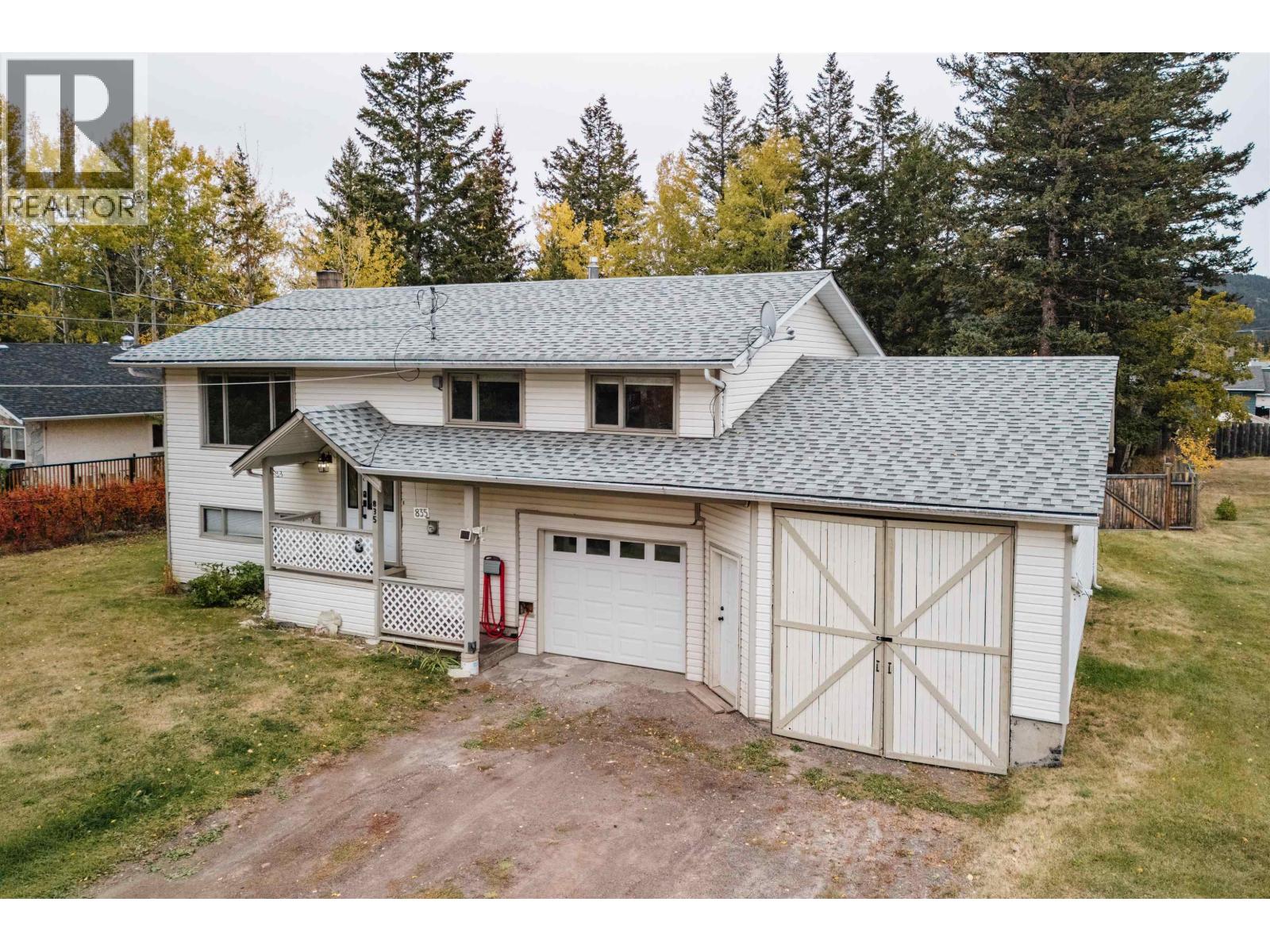 835 Spruce Avenue, 100 Mile House, British Columbia  V0K 2E0 - Photo 2 - R3057048