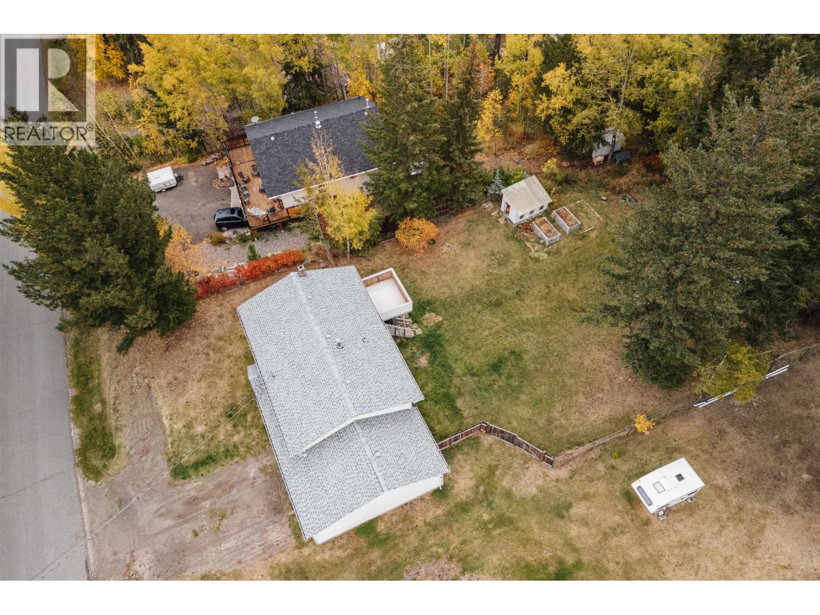 835 Spruce Avenue, 100 Mile House, British Columbia  V0K 2E0 - Photo 3 - R3057048