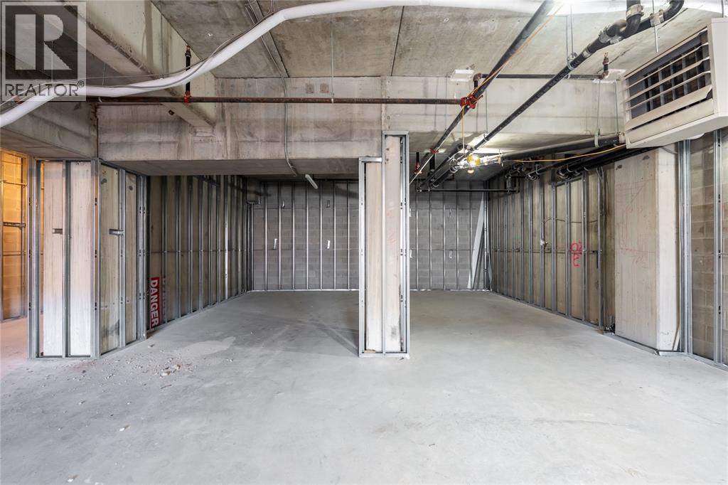 275 Front Street North Unit# Main Floor, Sarnia, Ontario  N7T 5S6 - Photo 8 - 25025756