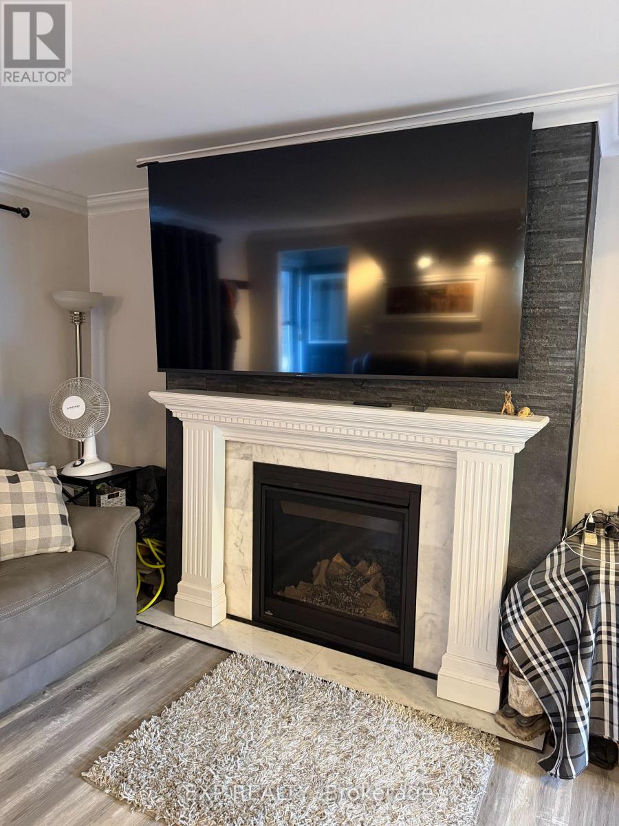 1914 Liverpool Road, Pickering, Ontario  L1V 1W5 - Photo 5 - E12451810