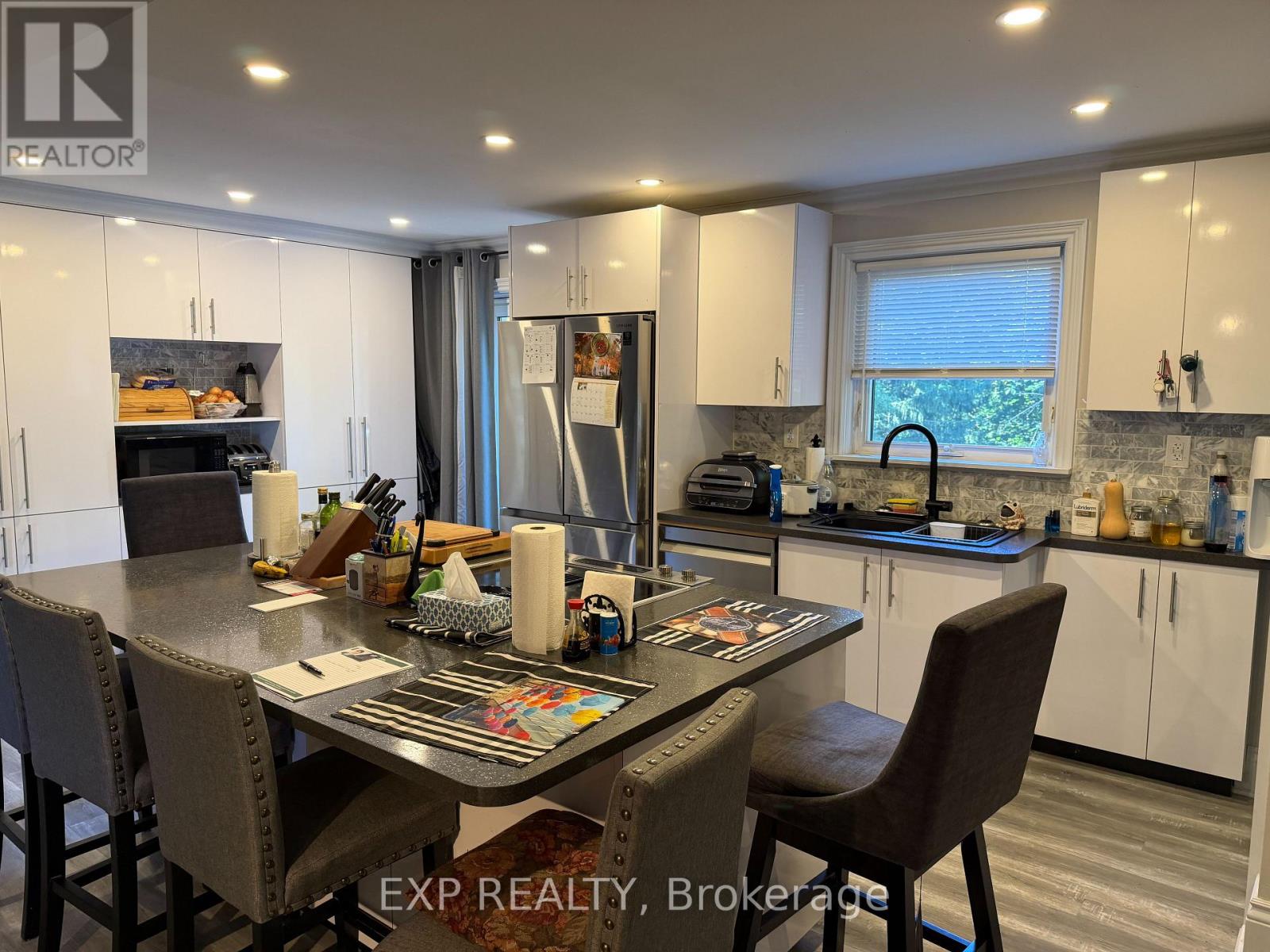 1914 Liverpool Road, Pickering, Ontario  L1V 1W5 - Photo 8 - E12451810