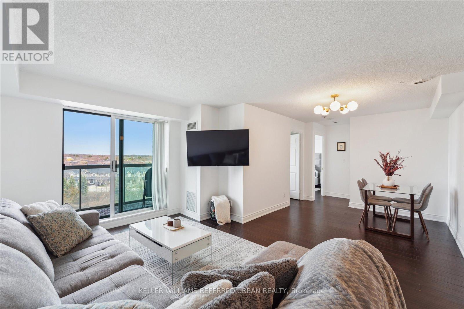 605 - 3 Ellesmere Street, Richmond Hill, Ontario  L4B 4N2 - Photo 1 - N12453467
