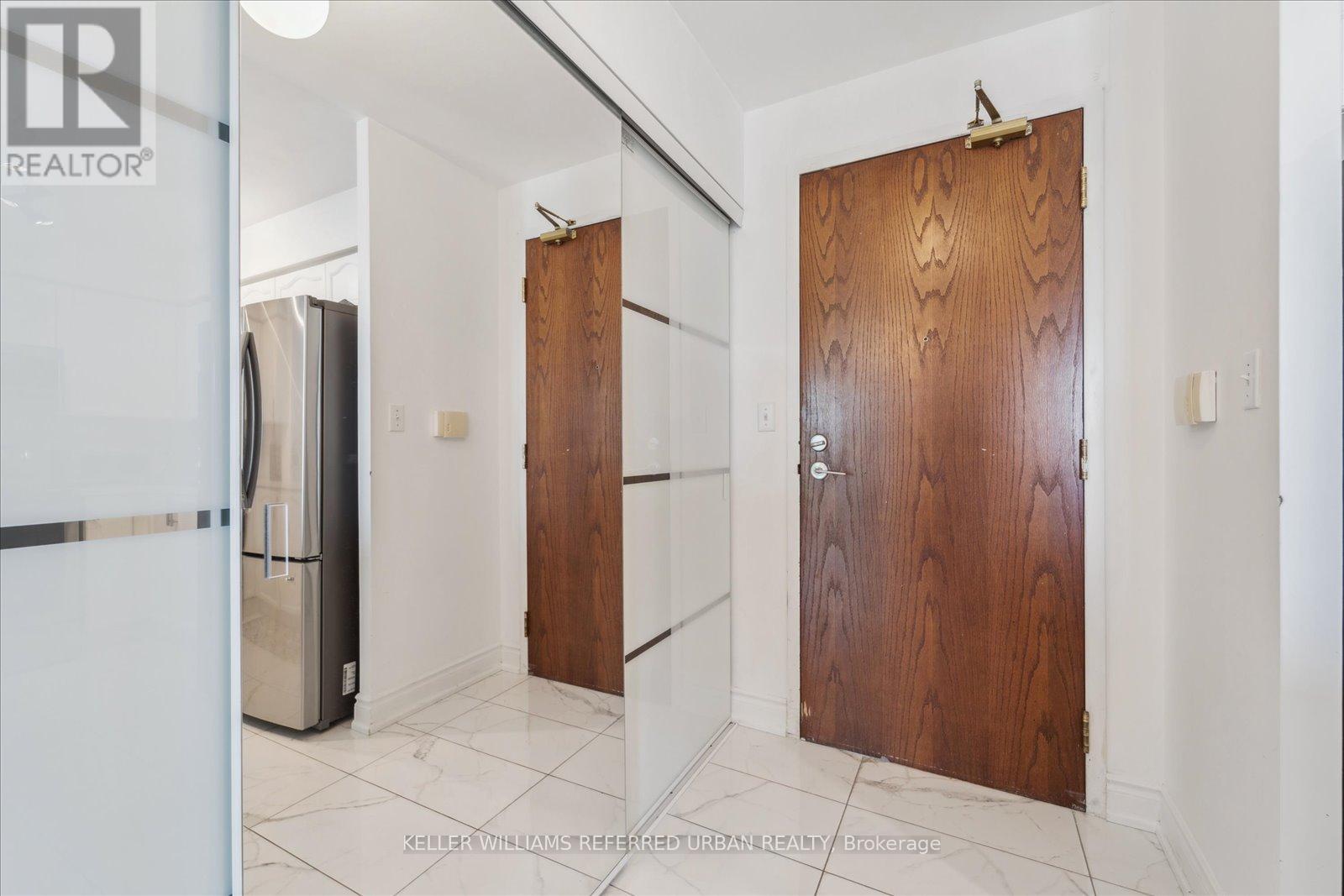 605 - 3 Ellesmere Street, Richmond Hill, Ontario  L4B 4N2 - Photo 6 - N12453467