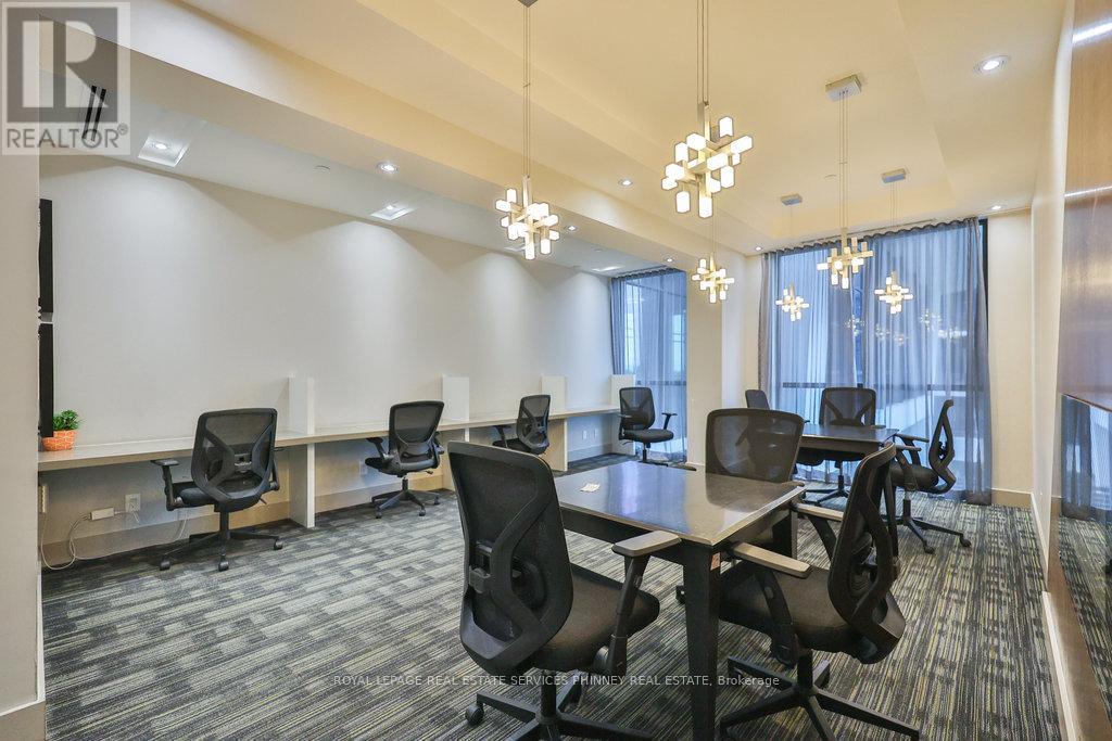 1610 - 55 Eglinton Avenue W, Mississauga, Ontario  L5R 0E4 - Photo 30 - W12452604