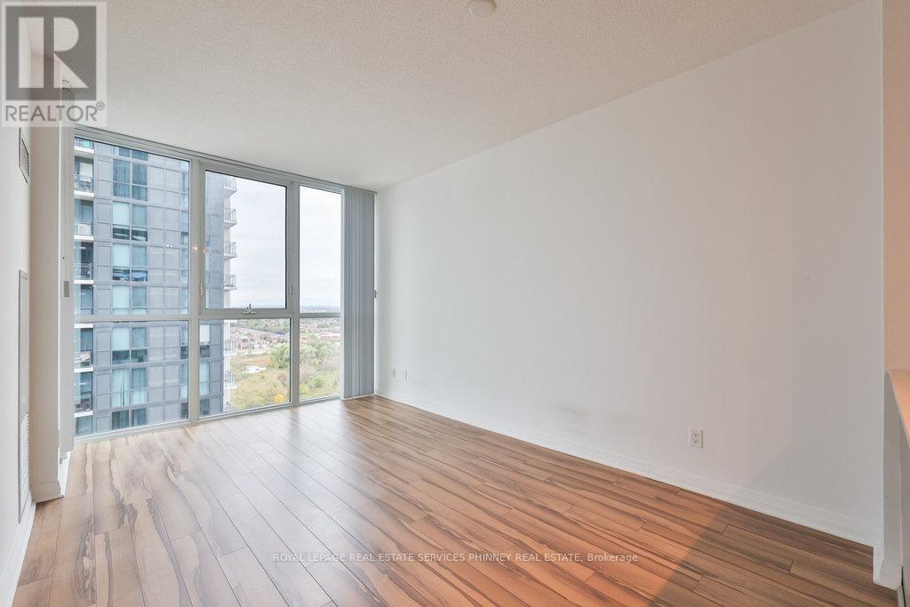 1610 - 55 Eglinton Avenue W, Mississauga, Ontario  L5R 0E4 - Photo 14 - W12452604
