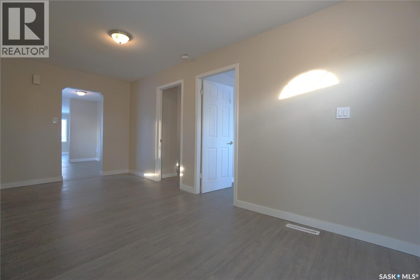 515 Osler Street, Regina, Saskatchewan  S4R 1W2 - Photo 14 - SK020505