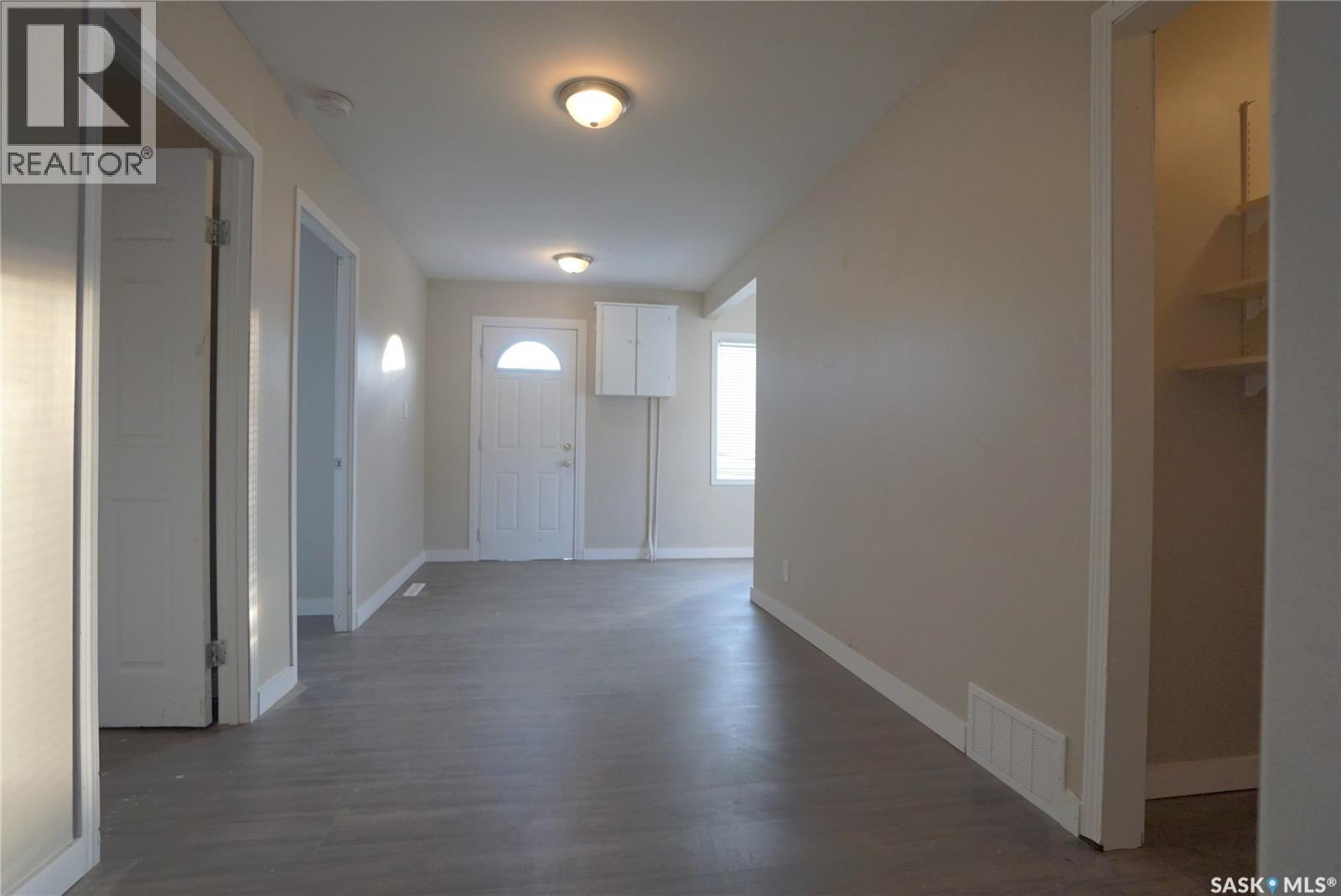 515 Osler Street, Regina, Saskatchewan  S4R 1W2 - Photo 9 - SK020505