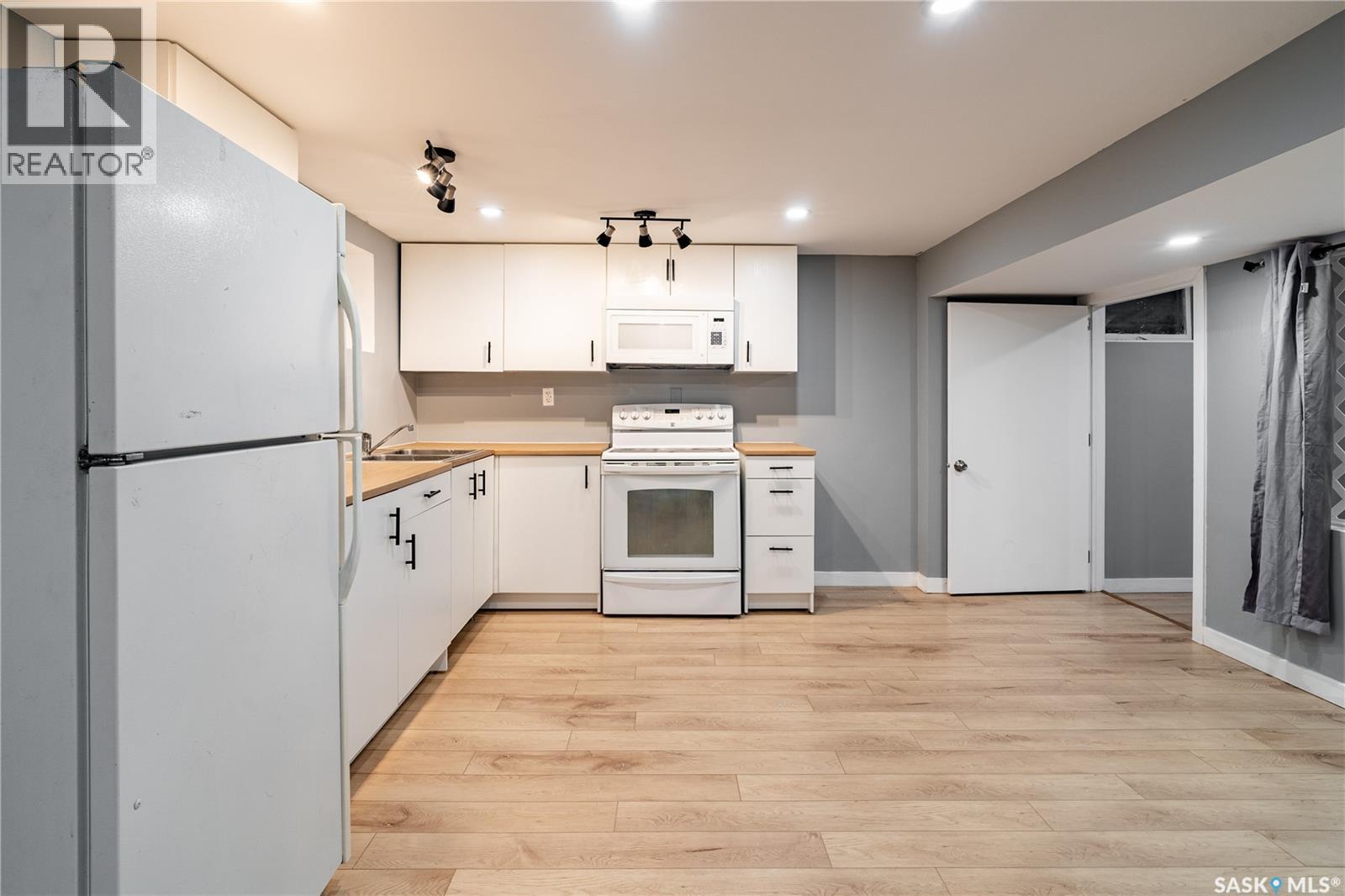 3205 Grant Road, Regina, Saskatchewan  S4S 5H3 - Photo 20 - SK020455