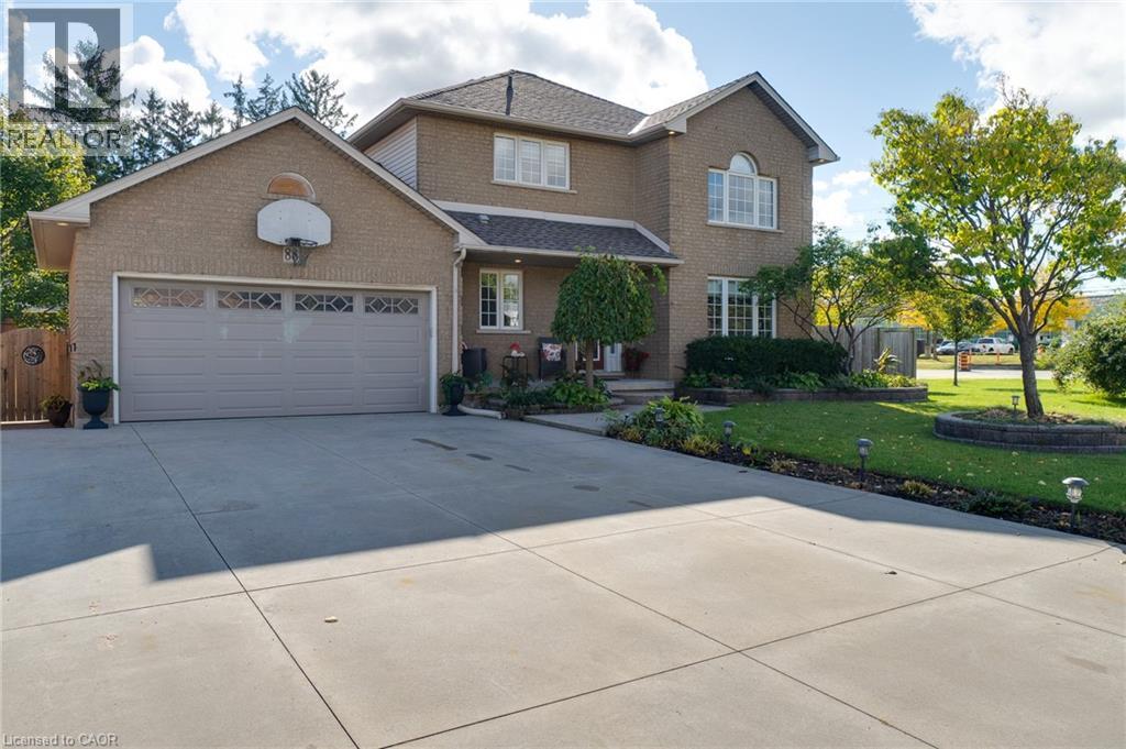 88 REPUBLIC Avenue, Hamilton, Ontario